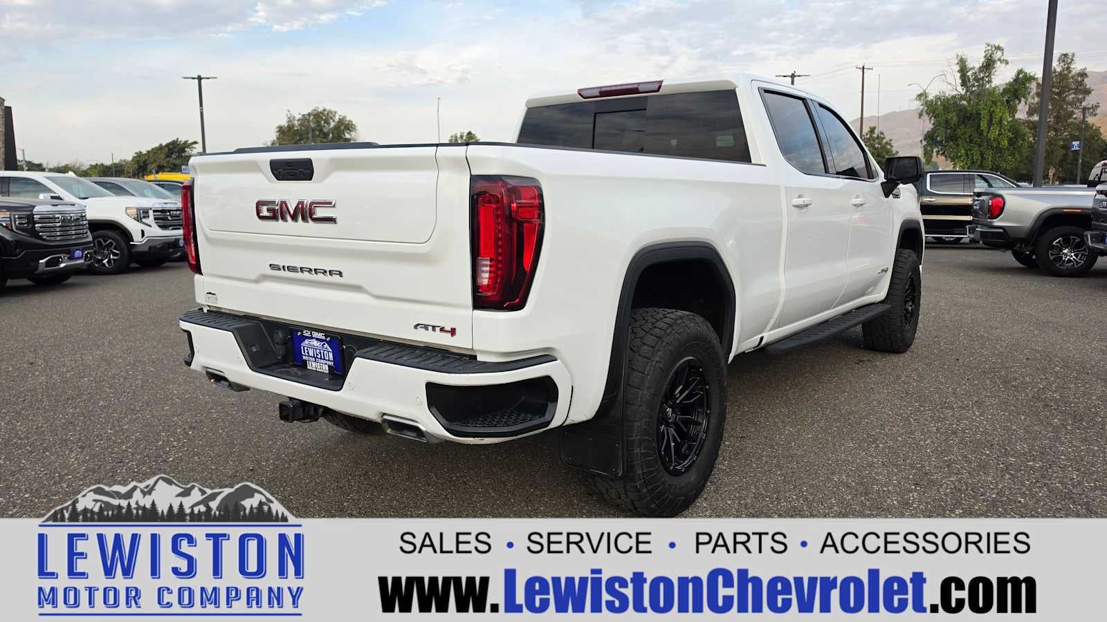 2022 GMC Sierra 1500 Limited AT4