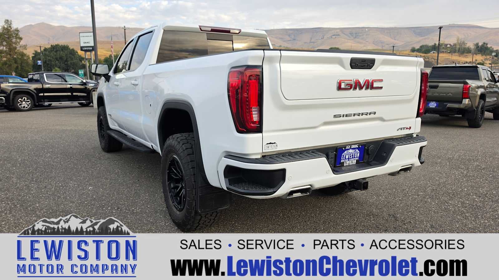 2022 GMC Sierra 1500 Limited AT4
