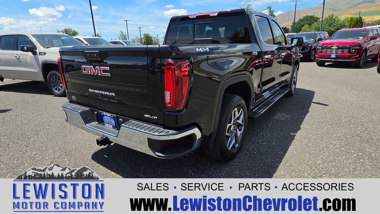 2026 GMC Sierra 1500 SLT