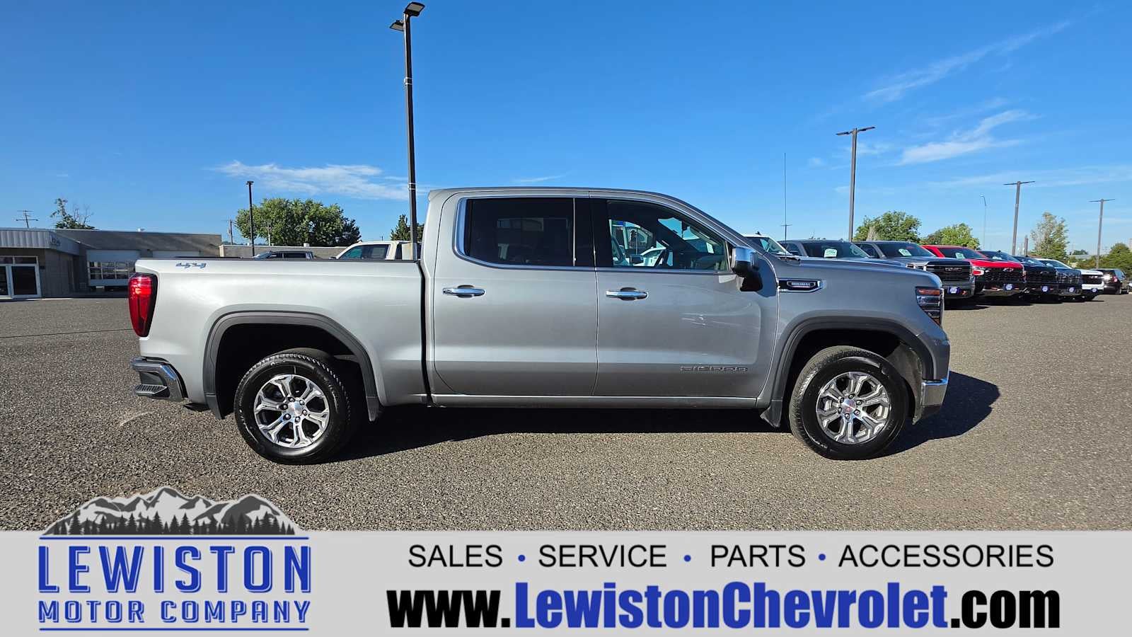 2024 GMC Sierra 1500 SLT