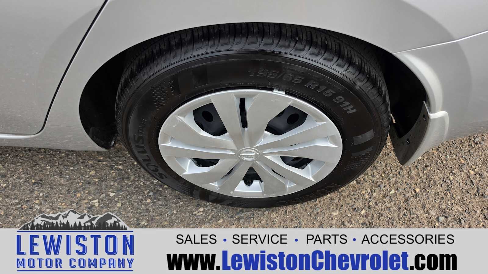 2024 Nissan Versa 1.6 S