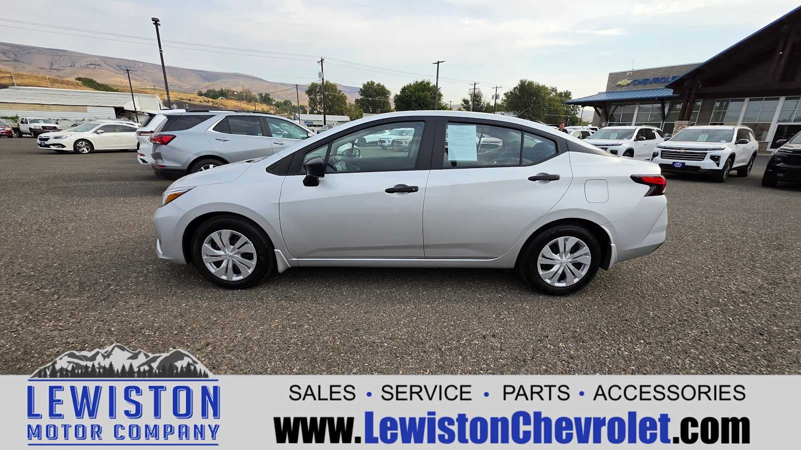 2024 Nissan Versa 1.6 S