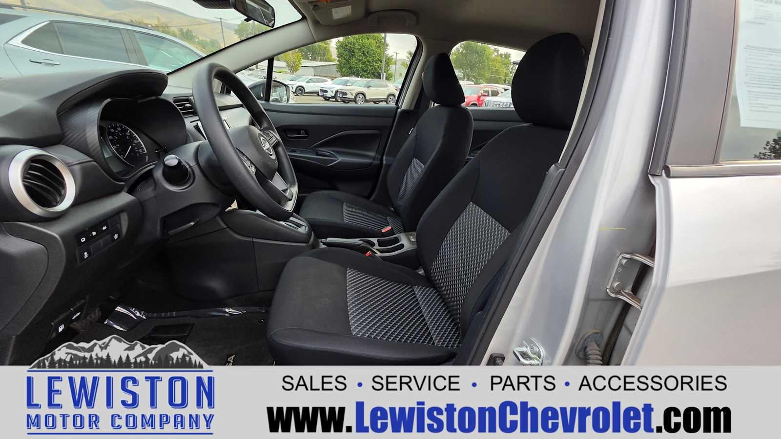2024 Nissan Versa 1.6 S