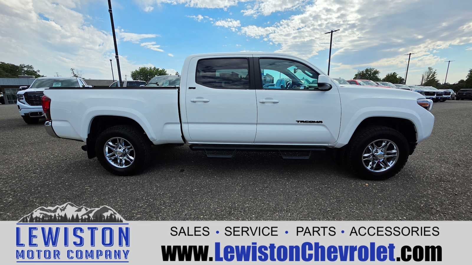 2022 Toyota Tacoma SR5 V6