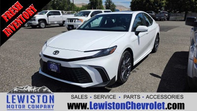 2025 Toyota Camry SE