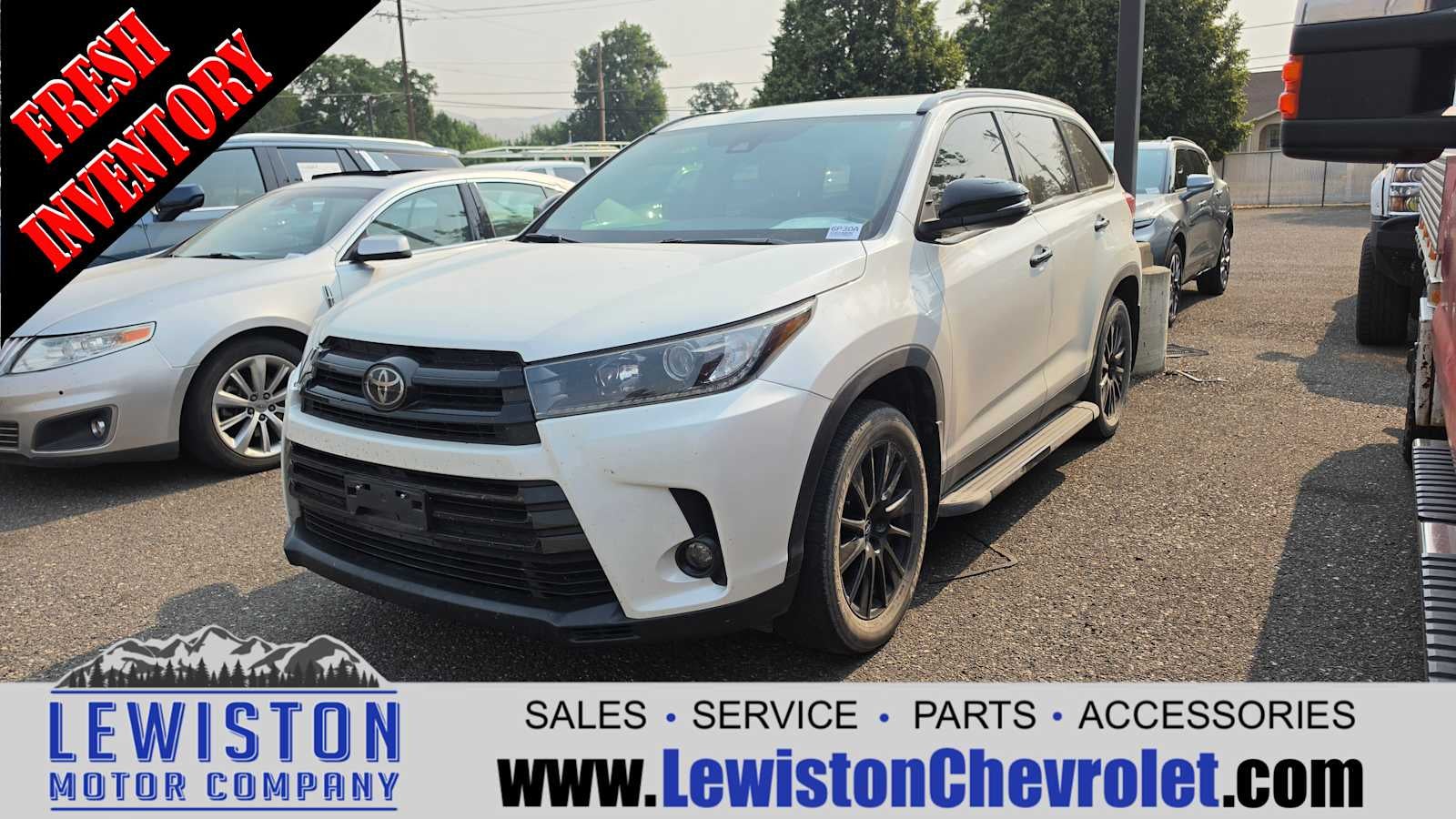 2019 Toyota Highlander SE