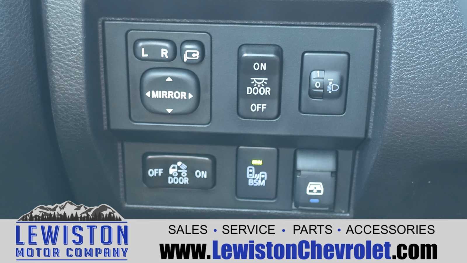 2014 Toyota Tundra 4WD Truck Platinum