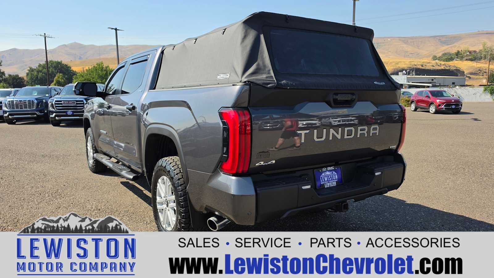 2025 Toyota Tundra SR5